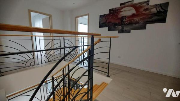 MAISON COMPTEMPORAINE SERRE LES SAPINS