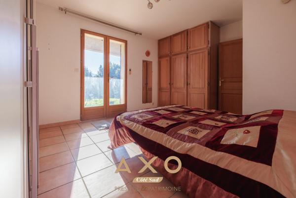 EXCLUSIVITE - GEMENOS - MAISON DE PLAIN PIED - T4 - GARAGE - PISCINE - 750 000