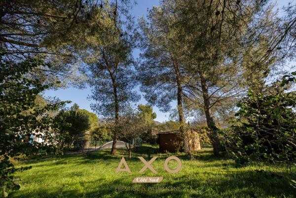 EXCLUSIVITE - GEMENOS - MAISON DE PLAIN PIED - T4 - GARAGE - PISCINE - 750 000