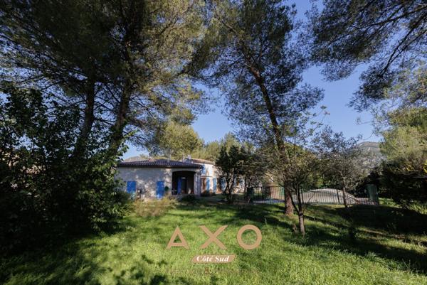 EXCLUSIVITE - GEMENOS - MAISON DE PLAIN PIED - T4 - GARAGE - PISCINE - 750 000