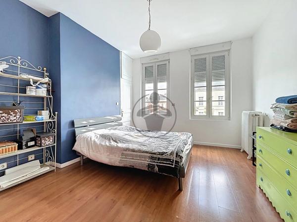 Vente Maison 9 pièces 237 m2 à Saint-Quentin