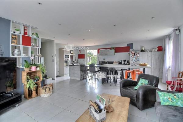 Maison Aiffres 8 pièce(s) 160.40 m2