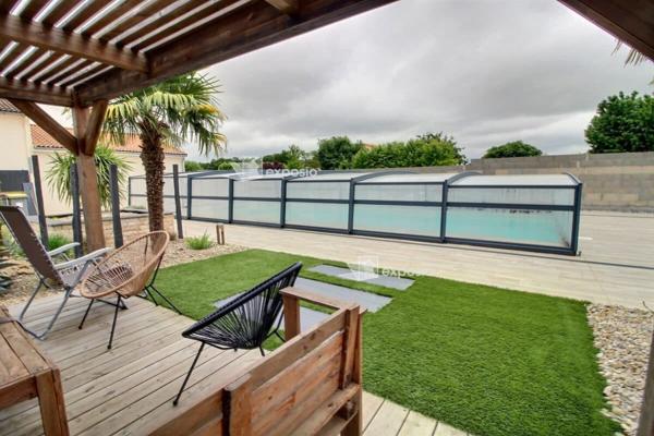 Maison Aiffres 8 pièce(s) 160.40 m2
