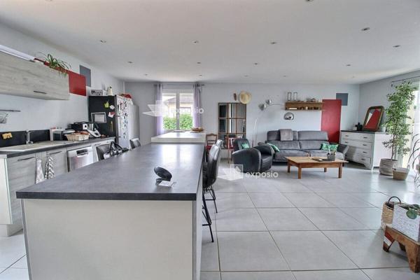 Maison Aiffres 8 pièce(s) 160.40 m2