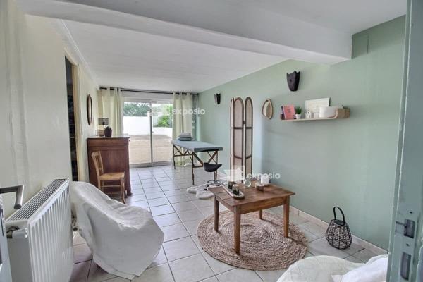Maison Aiffres 8 pièce(s) 160.40 m2