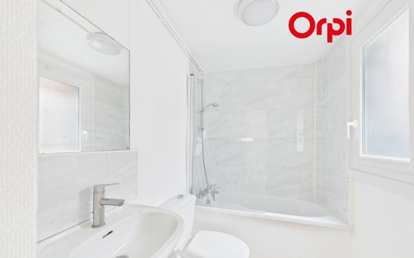 Appartement à louer    3 pièces •  Bernay