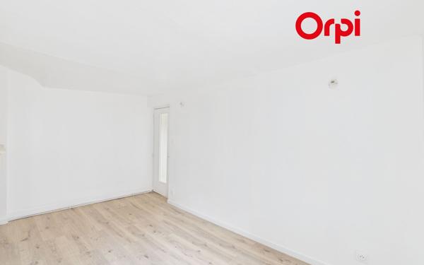 Appartement à louer    3 pièces •  Bernay