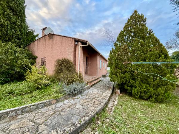 Lorgues (83510) LORGUES maison de plain-pied type 4 pièces à rénover avec garage