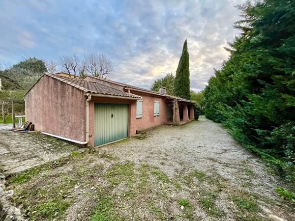 Lorgues (83510) LORGUES maison de plain-pied type 4 pièces à rénover avec garage