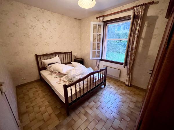 Lorgues (83510) LORGUES maison de plain-pied type 4 pièces à rénover avec garage