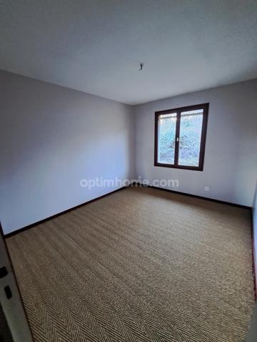 Maison 4 pièces LA BRILLANNE (04)