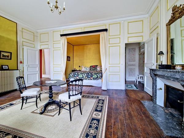 MAISON DE MAITRE IDEALE POUR UNE GRANDE FAMILLE