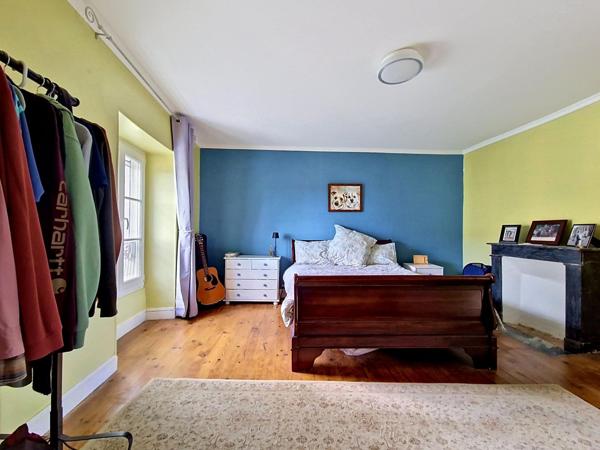MAISON DE MAITRE IDEALE POUR UNE GRANDE FAMILLE