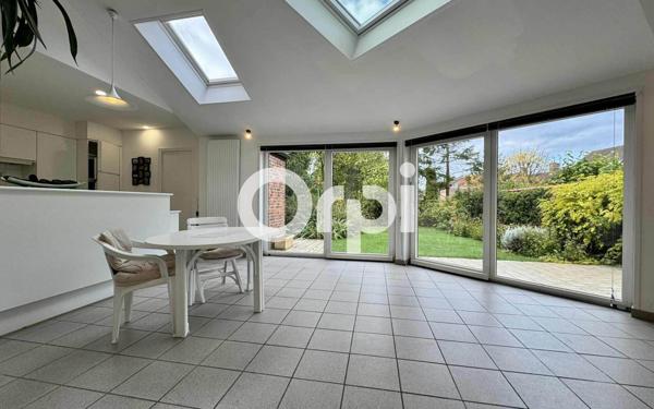Maison à vendre    7 pièces •  Hazebrouck