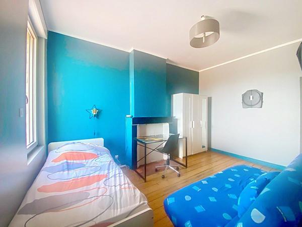 MAISON DE VILLE SEMI-INDIVIDUELLE LUMINEUSE ET CHALEUREUSE