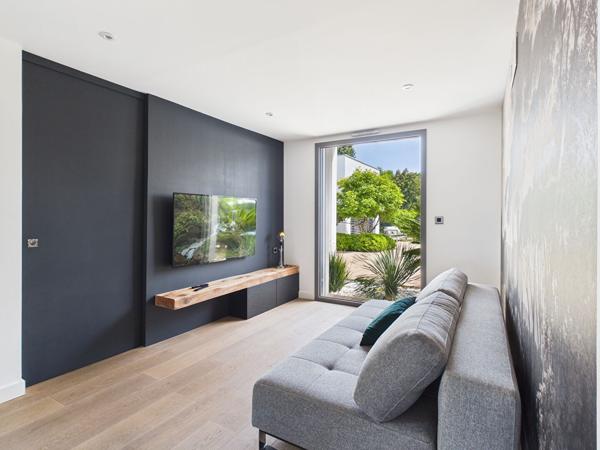 Propriété d'exception avec vu dégagée de 350m2 habitable sur parc de 3800m2 avec piscine , Bouliac Propriété d'exception avec vu dégagée de 350m2 habitable sur parc de 3800m2 avec piscine , Bouliac