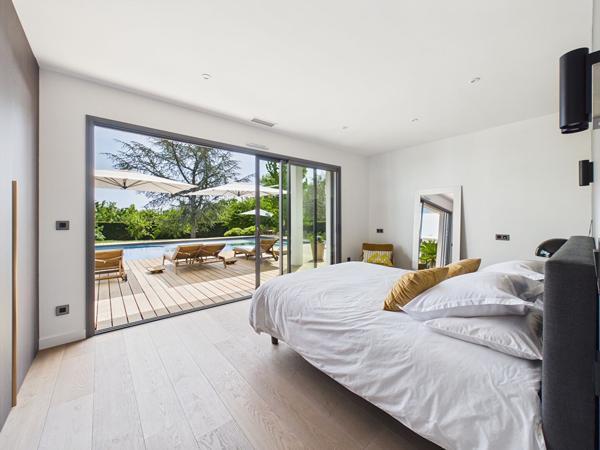 Propriété d'exception avec vu dégagée de 350m2 habitable sur parc de 3800m2 avec piscine , Bouliac Propriété d'exception avec vu dégagée de 350m2 habitable sur parc de 3800m2 avec piscine , Bouliac