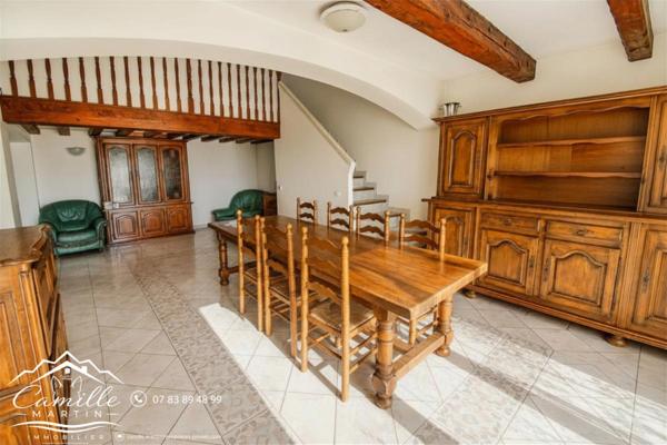 Villa  9 pièce(s) 251.33 m2