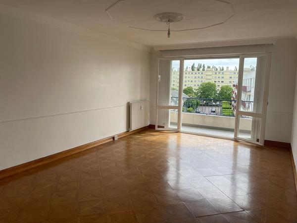 APPARTEMENT 4 PIECES ROND POINT DE PARIS - CROISSANT , Nantes