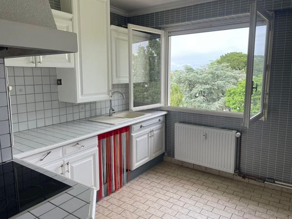 APPARTEMENT 4 PIECES ROND POINT DE PARIS - CROISSANT , Nantes