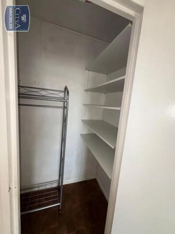 Appartement à louer 4 pièces 84.3m²