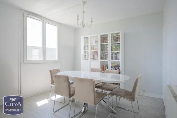 Appartement à vendre 4 pièces 84.4m² Saint-Jean-le-Blanc (45650)