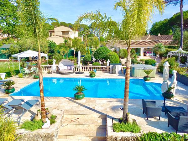 MAISON 10 PIECES AVEC BELLES PRESTATIONS