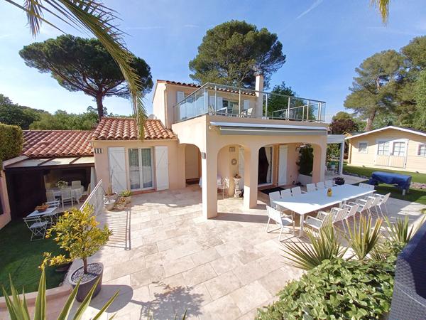 MAISON 10 PIECES AVEC BELLES PRESTATIONS