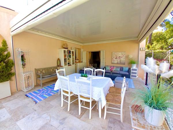 MAISON 10 PIECES AVEC BELLES PRESTATIONS