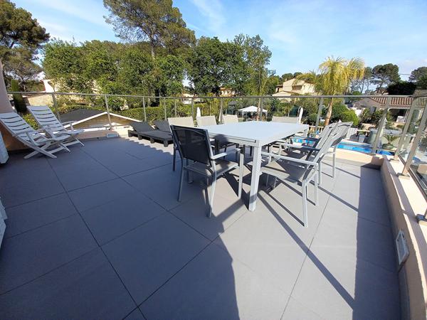 MAISON 10 PIECES AVEC BELLES PRESTATIONS