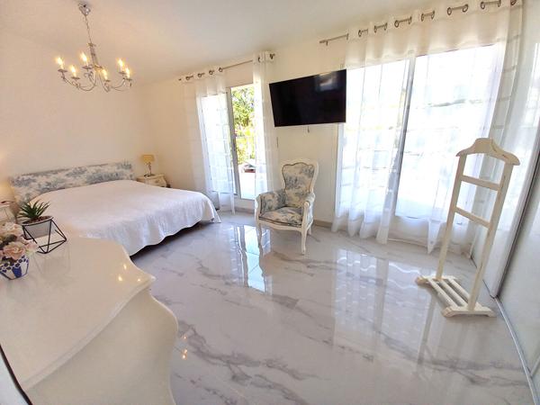 MAISON 10 PIECES AVEC BELLES PRESTATIONS