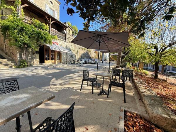 Montcuq (46): Fond de commerce Montcuq