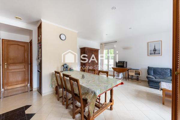 POISSY – Quartier de l’Abbaye – Maison familiale 4 chambres + dépendance