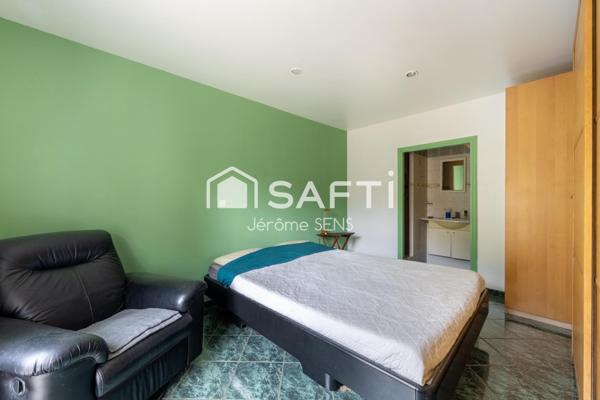 POISSY – Quartier de l’Abbaye – Maison familiale 4 chambres + dépendance