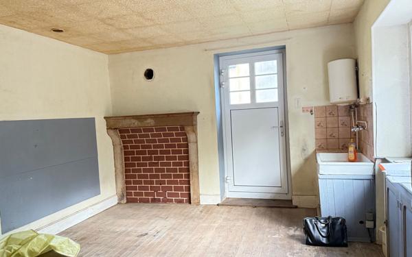 Maison à vendre    4 pièces •  Bèze