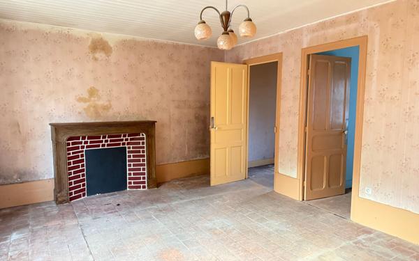 Maison à vendre    4 pièces •  Bèze