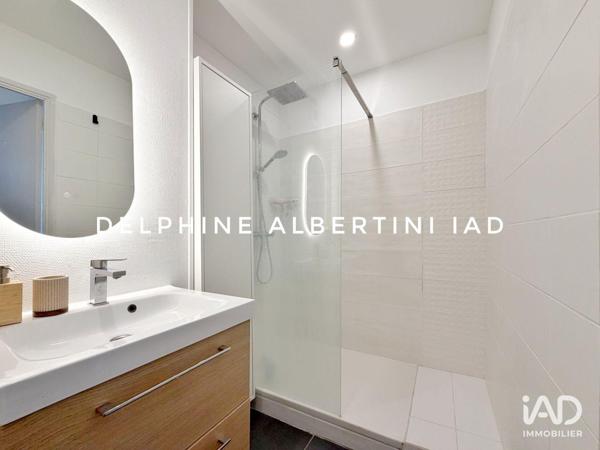 Location appartement 4 pièces 74 m² Toulon