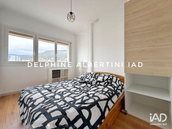 Location appartement 4 pièces 74 m² Toulon