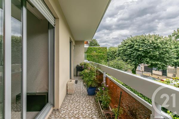 Appartement F4 à vendre  4 pièces - 87,97 m2 ST MAUR DES FOSSES - 94