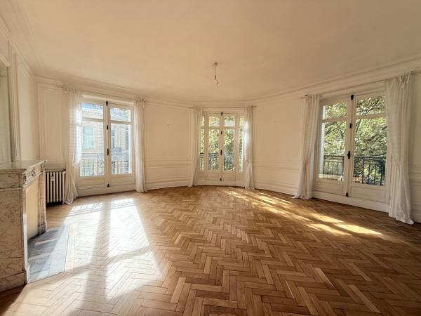 Vente Appartement de luxe Lille 7 Pièces 196 m²