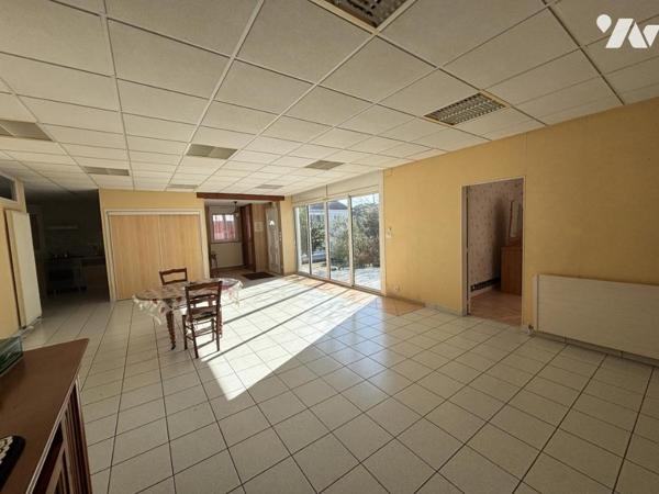 Le Loroux-Bottereau – Maison atypique (ancienne banque) – 230 m² – 10 pièces