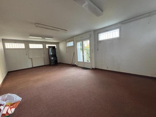 Le Loroux-Bottereau – Maison atypique (ancienne banque) – 230 m² – 10 pièces