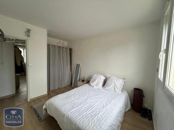 Appartement à louer 3 pièces 48.98m² Beauvais (60000)