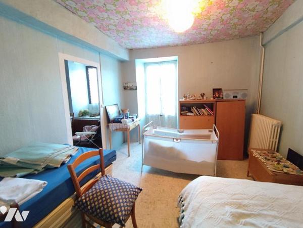 Centre Bourg - Maison à rénover - 4 chambres - Jardin