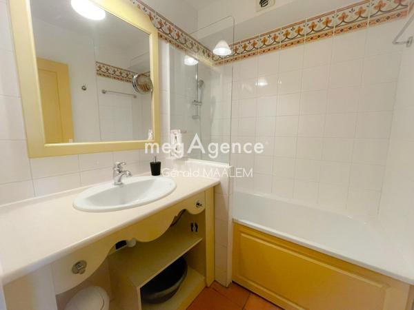 Appartement à ROQUEBRUNE-SUR-ARGENS, 83380 - 1 pièce 22m²