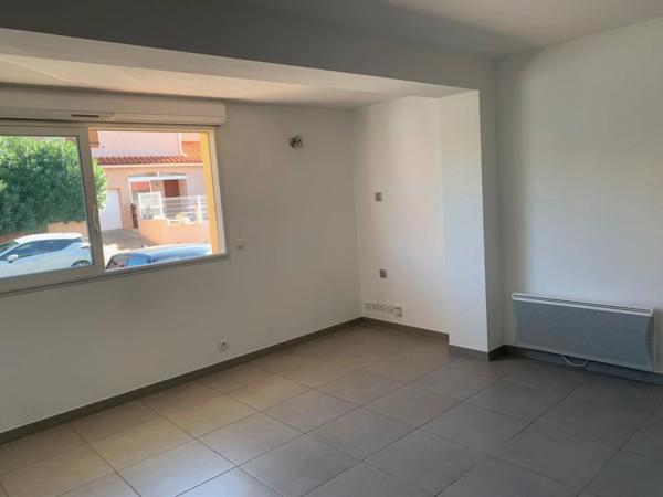 Location                                                      Appartement
                        
                     2 pièces                      45 m2                     à Perpignan