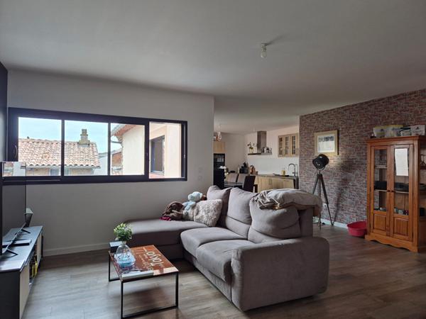 LISLE SUR TARN . APPARTEMENT DE +/- 80 M²