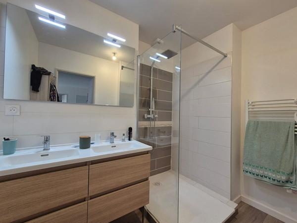 LISLE SUR TARN . APPARTEMENT DE +/- 80 M²