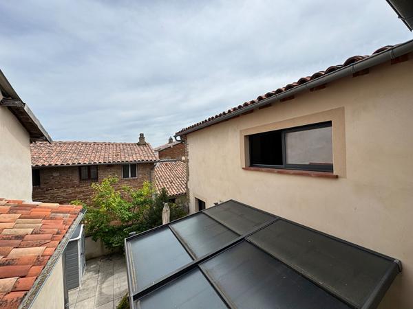 LISLE SUR TARN . APPARTEMENT DE +/- 80 M²