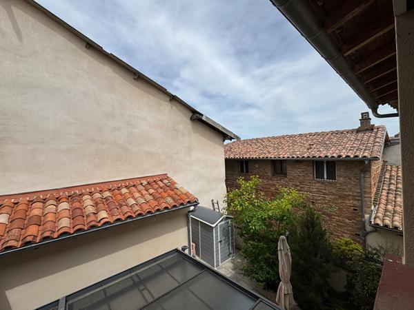 LISLE SUR TARN . APPARTEMENT DE +/- 80 M²